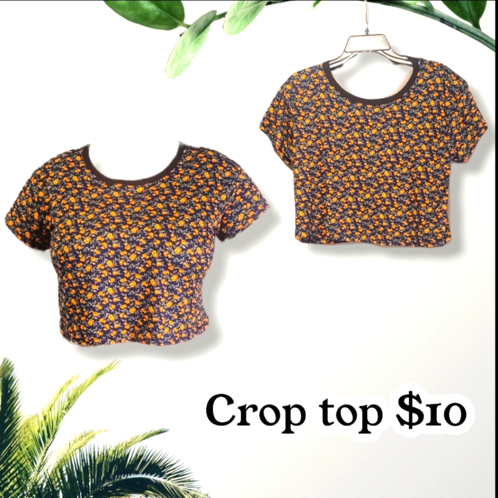 Navy Floral  print crop top